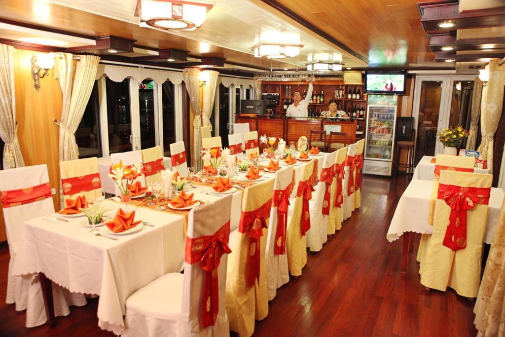 Halong Aurora Cruises Apartamento Ha Long Restaurante foto